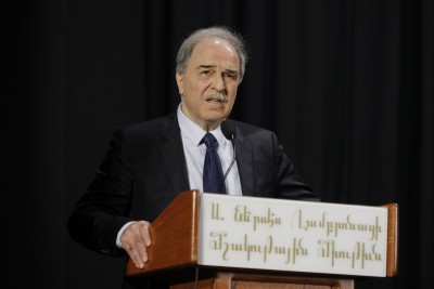 «ԱՐՑԱԽԸ  ԵՂԵ՛Ր Է, ԱՐՑԱԽԸ ԿԱ՛  ԵՒ ԱՐՑԱԽԸ ՊԻՏԻ  ՄՆԱ՛»  ԱՀԱՐՈՆ ՇԽՐՏԸՄԵԱՆ