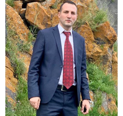 Տեր կանգնի հայրենիքիդ, հա՛յ ժողովուրդ: Սա քո վերջին հայրենիքն է - Դավիթ Կարապետյան